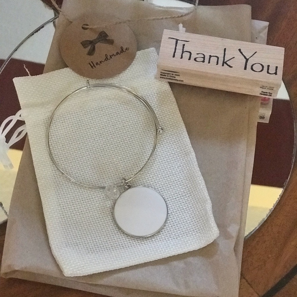 Bracelets - Picture 3 of 4
